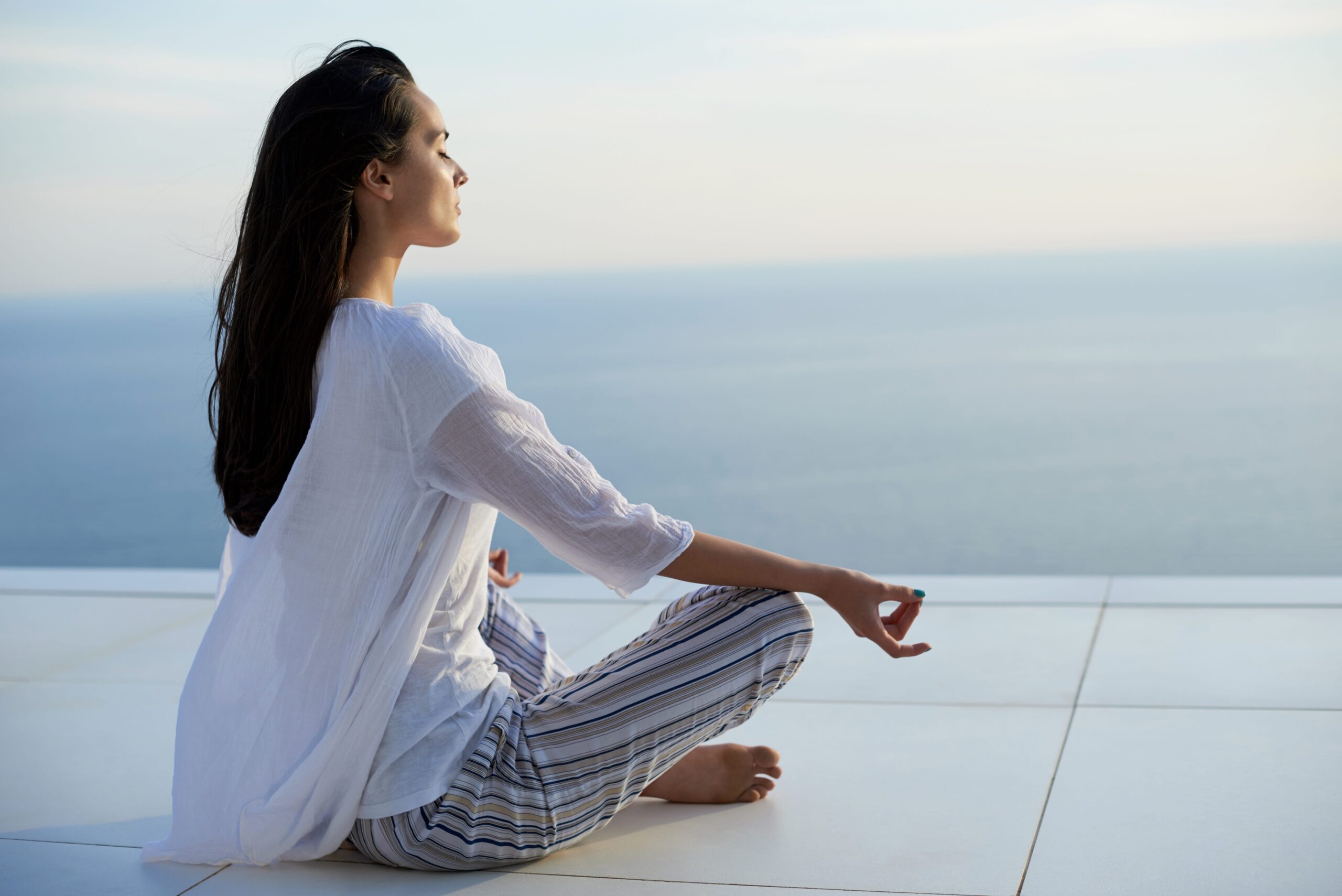 How Mindful Meditation Helps You Stay Healthy in the Cold